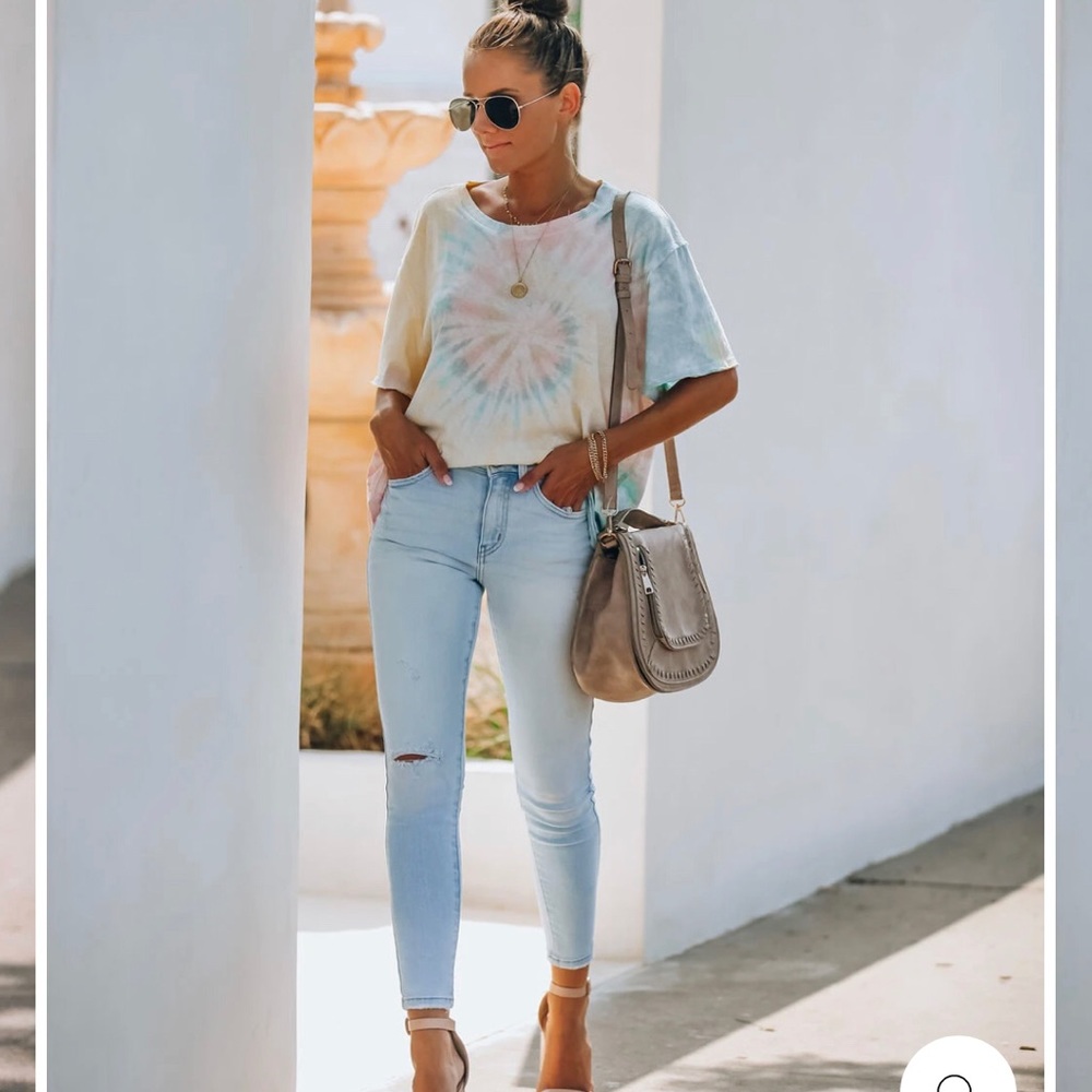 Vici Conversation High Rise Distressed Skinny